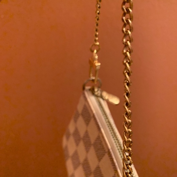 Authentic Azur Louis Vuitton Pochette PM - Picture 6 of 8
